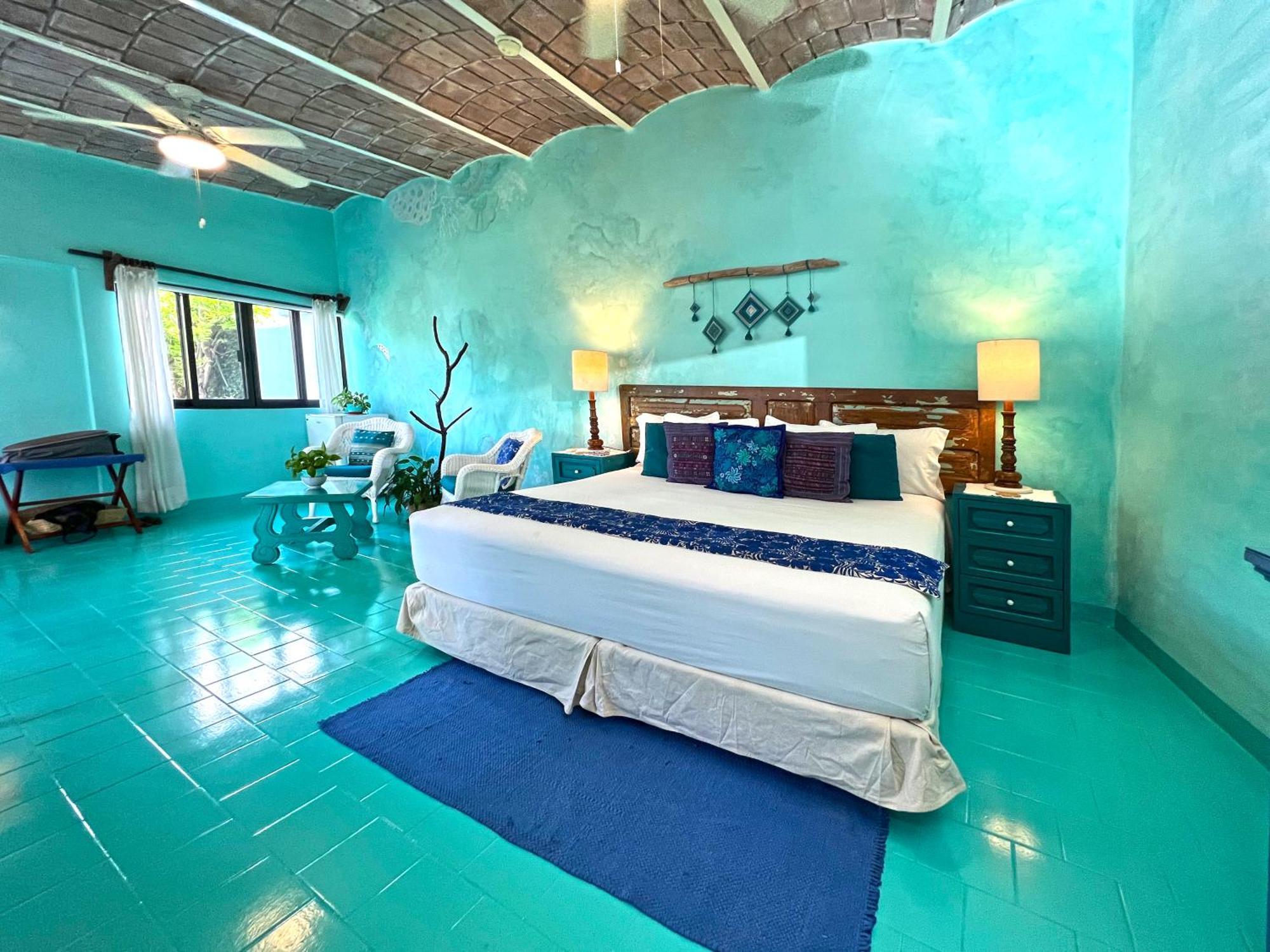 Casa Nawalli Pickleball & Retreats Adults Only